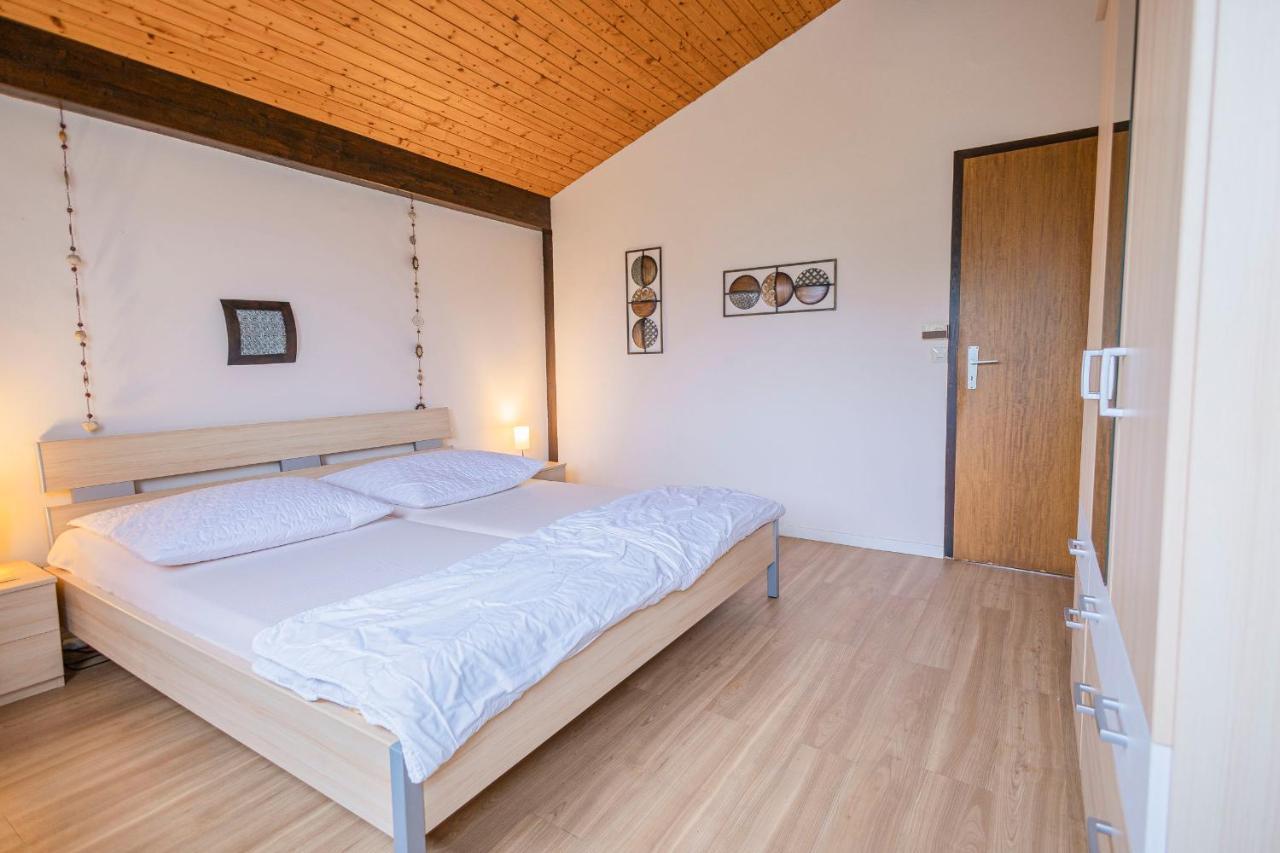 Ferienwohnpark Immenstaad Am Bodensee Satteldachhaus Typ 9 Sd 57 المظهر الخارجي الصورة