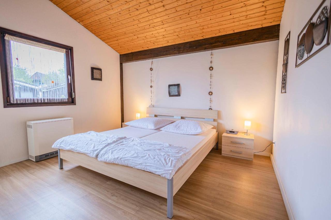 Ferienwohnpark Immenstaad Am Bodensee Satteldachhaus Typ 9 Sd 57 المظهر الخارجي الصورة